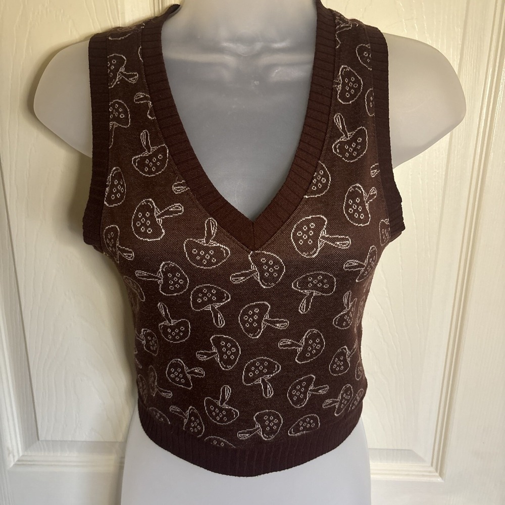 Mixed Threads LA Brown Mushroom Print V-Neck Sleeveless Sweater Vest Small - Picture 2 of 7